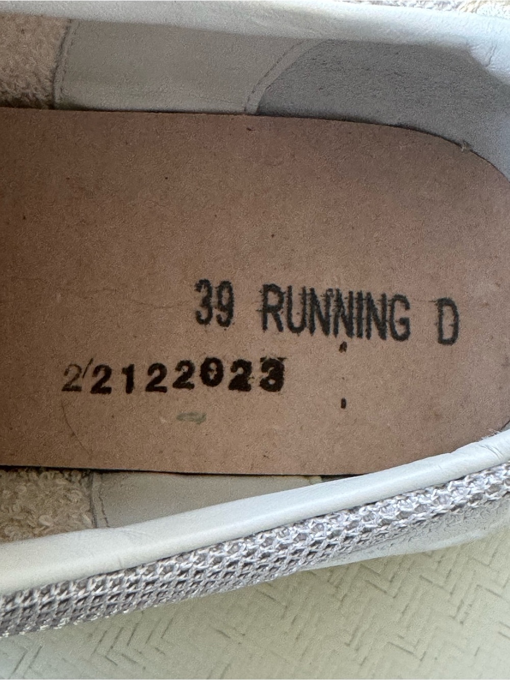 Golden Goose Running Soles - Picture 7 of 9